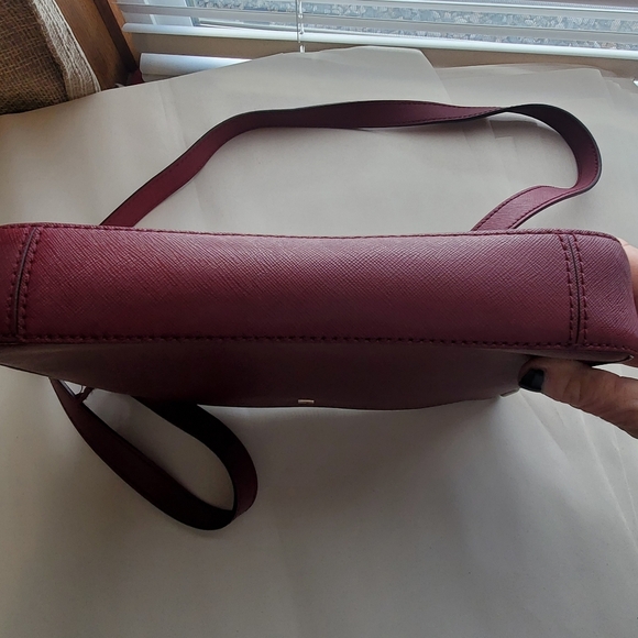 Kate Spade Burgundy Crossbody Bag . - Picture 4 of 10